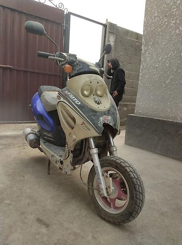 Скутеры: Тип скутера 150 куб. см, Бензин, Б/у — 3