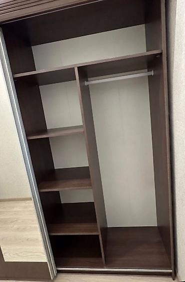 Mebel: Geniş həcmli sürgülü qapılı qarderob - Material: ağac fakturalı — 3