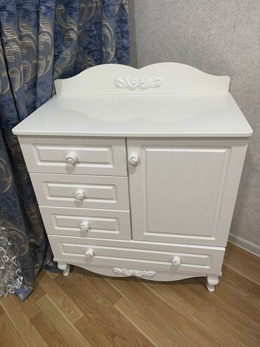 Dolablar: İşlənmiş, Açılan, 3 qapılı Düz dolab, Qarderob, paltar dolabı, Türkiyə — 10