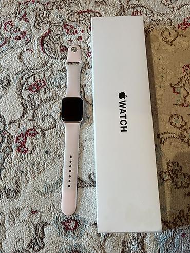 iphone whatch: Məhsul: Apple Watch (kvadrat ekranlı model) Rəng: Qızılı korpus, açıq — 2