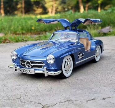 Əntiq vazalar: Miqyaslı model avtomobil – 300SL (1:24) - Klassik 300SL dizaynının