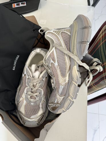 женские кроссовки gore tex: Продаю кроссовки Balenciaga track, заказывали с Китая, не подошли по