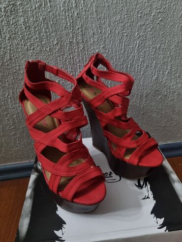 Sandale: Sandale, 39