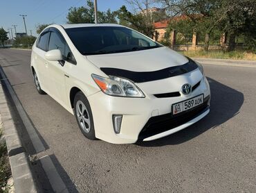 я ищу лада приора: Toyota Prius: 2015 г., 1.8 л, Автоматтык, Гибрид, Хетчбек