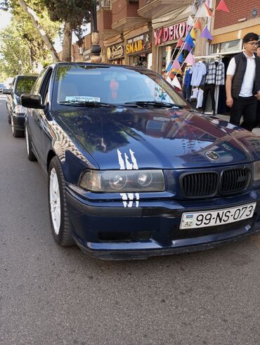 BMW: BMW 318: 1.8 l | 1991 il Sedan