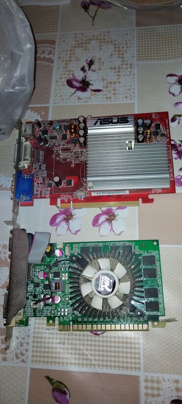 gt 9800: Video kart 9400 gt 1 gb eax 1550 silent 512 mb