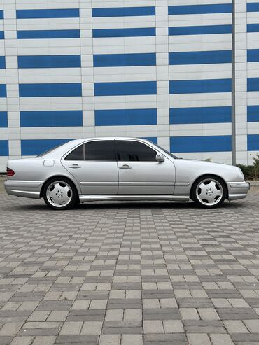 Mercedes-Benz: Mercedes-Benz E 55: 2000 г., 5.5 л, Автомат, Бензин, Седан