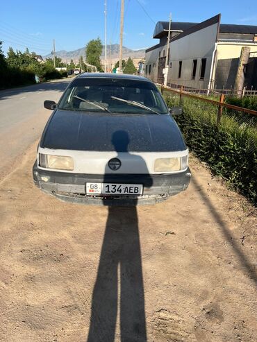 самая дорогая машина в кыргызстане 2023: Volkswagen Passat: 1988 г., 1.8 л, Механика, Бензин, Седан