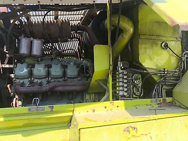 Силосоуборочные комбайны: Клас яагувар сатылат,свежый келди растаможен не оформлень.Уч жаткасы — 7