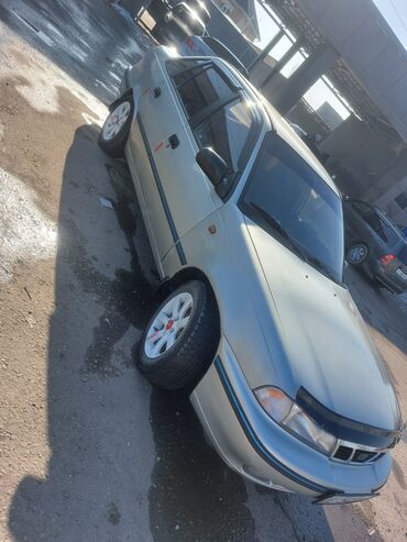 Продажа авто: Daewoo Nexia: 2004 г., 1.6 л, Механика, Бензин, Седан