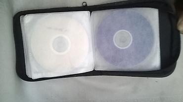 pack grek: Futrola za CD za 40 diskova,crvena,ispucale iznutra obe korice — 7
