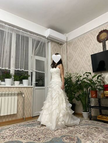 Юбки: Жаңы той көйнөктөр сатылат! Размери: 44–46 ✨ Түрү: Карсеттик, перчатка at lalafo.kg — 22 Юбки: Жаңы той көйнөктөр сатылат! Размери: 44–46 ✨ Түрү: Карсеттик, перчатка — 22