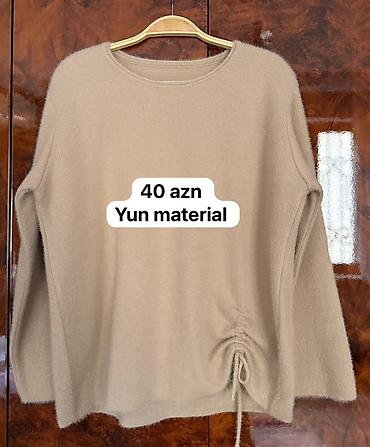 Bej rəngli yun sviter Qiymət: 40 AZN - Material: təbii yun -
