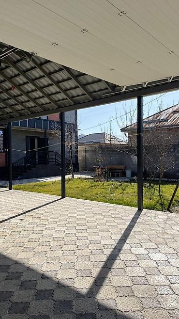 Продажа коттеджей и домов: 🏡 Продается дом в стиле Hi-Tech 📍 Район Ак-Ордо 1, всего 200 метров от — 5