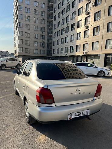Toyota: Toyota Echo: 2000 г., 1.5 л, Автомат, Бензин, Седан — 2
