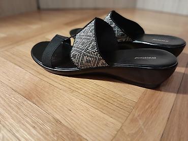 adidas campus patike: Ženske klompe/sandale Graceland - Boja: crna sa dekorativnim — 1