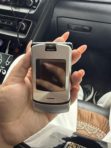 nokia e52: Motorola Bravo Mb520, Б/у, цвет - Серебристый — 1