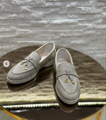 jordan crno bele: Loafers, 38