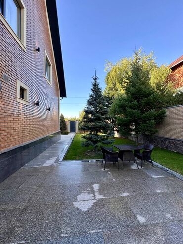 Продажа домов: Дом, 250 м², 6 комнат, Агентство недвижимости, Евроремонт at lalafo.kg — 15 Продажа домов: Дом, 250 м², 6 комнат, Агентство недвижимости, Евроремонт — 15