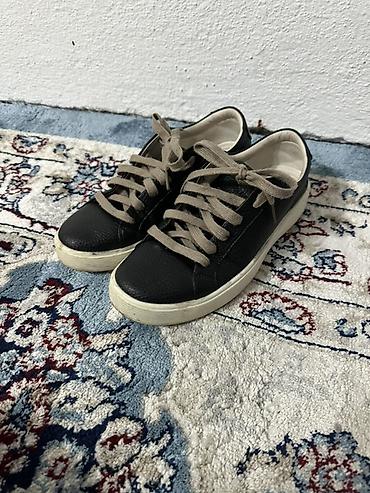 футболка боди: Набор обуви (4 пары): 1) Кроссовки Li-Ning (чёрные) - Модель для — 2