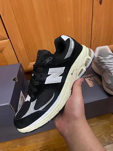 lining 42: Мужские кроссовки, 40, 40.5, 41, New Balance, Новый, цвет - Черный, Платная доставка — 1