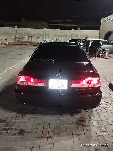 купить сурф: Honda Accord: 2002 г., 2 л, Вариатор, Газ, Седан — 3