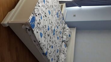 Uzunmüddətli kirayə mənzillər: Elimlər icəri şəhər metrosunun yaxınlığında Nərimanov heykəlinə yaxın — 19