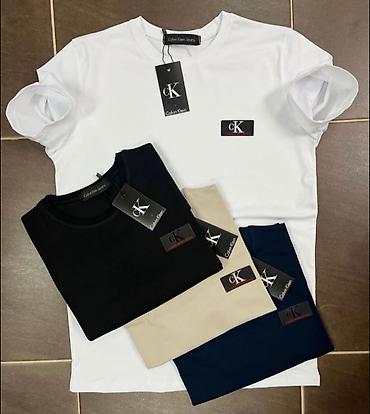 Majice: Men's T-shirt Calvin Klein, bоја - Crna — 9