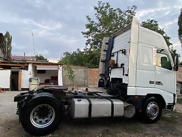 синотрук хово: Тягач, Volvo, 2002 г., Бортовой — 5