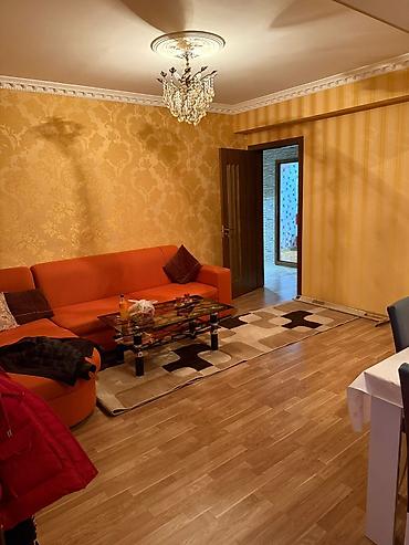 Mənzil kirayələyirəm: Mənzilin təsviri Xırdalanda at heykəlinin yani 3 otaqlı mənzil,tam — 8