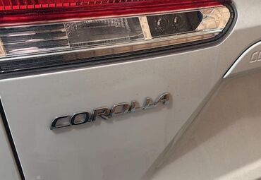 Наклейки и эмблемы: Шильдик для Toyota Corolla