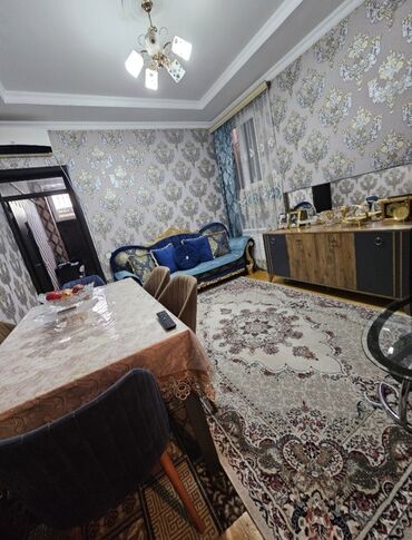 Həyət evləri və villaların satışı: Ağ şəhər 2 otaqlı, 50 kv. m, Kredit yoxdur, Yeni təmirli — 15