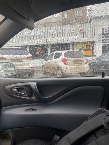 Mitsubishi: Mitsubishi Space Star: 2000 г., 1.3 л, Механика, Бензин, Универсал — 10