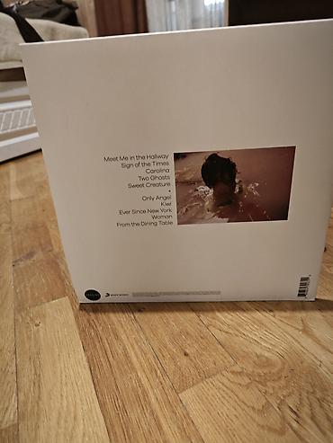 vinil disk: Kompakt çamadan korpusda portativ vinil pleyer Qırmızı çamadan tipli — 7