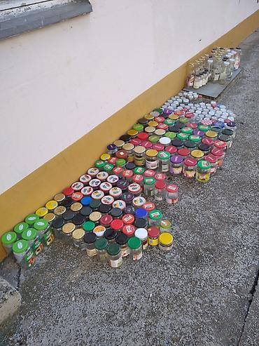 Ostalo posuđe: Razne tegle, teglice, false, flasice-razlicite gramaze. Sve cisto I sa — 13