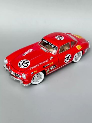 Avtomobil modelləri: Miqyaslı model avtomobil – 1:24 Xüsusiyyətlər: - Korpus: metal - — 7