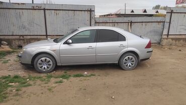 Ford: Ford Mondeo: 2001 г., 2.5 л, Механика, Бензин, Седан