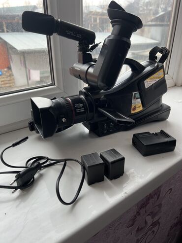 Видеокамеры: Ассаламу алайкум продам свою видео камеру Panasonic hdc-mdh1 full hd