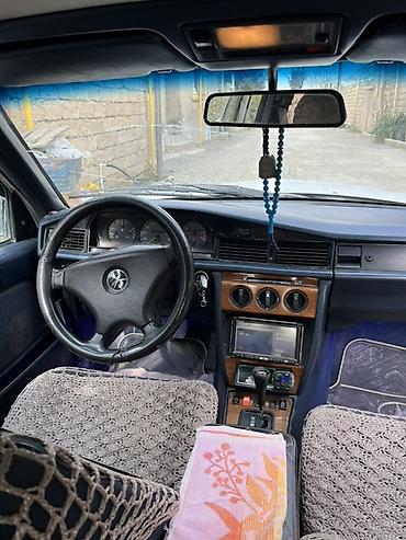 lexus ct 200: Mercedes-Benz 190 (W201): 2 l | 1992 il Sedan — 7