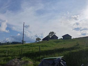 Kupujem kuću: Na prodaju plac površine 40 ari 12 km od centra Zlatibora. Na placu je — 8