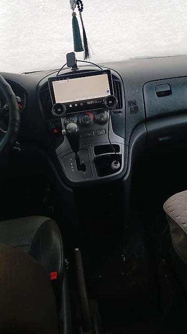 Hyundai: Продается микроавтобус/минивэн с просторным салоном и поперечной — 10