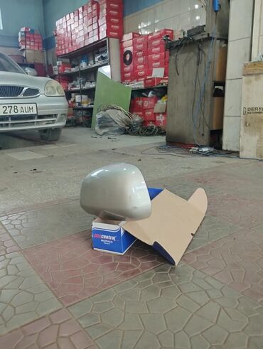 Зеркала: Боковое левое Зеркало Toyota Б/у, Оригинал — 17