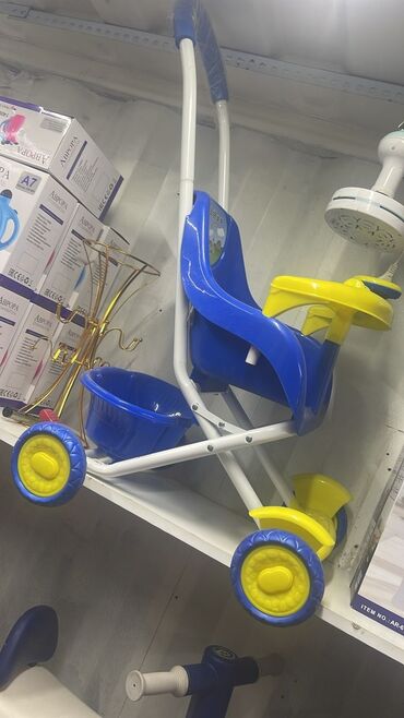 удобные детские коляски: Коляска, цвет - Голубой, Новый