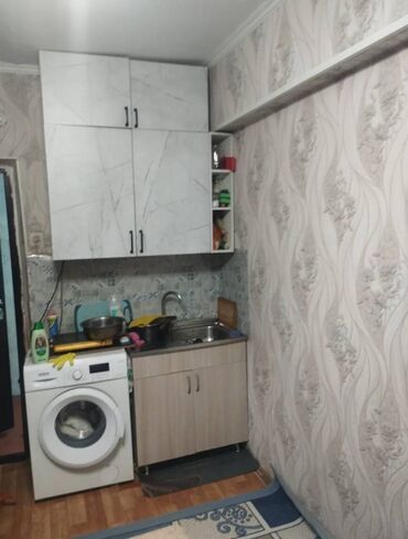 квартиру гостиничного типа: 1 комната, 16 м², Общежитие и гостиничного типа, 4 этаж, Косметический ремонт