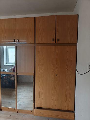 Dolablar: Ağac naxışlı iri qarderob dəsti - Material: laminat/taxta teksturalı — 1