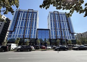 Сдаю Офис целиком: 93 м², В бизнес центре, С ремонтом, С парковкой at lalafo.kg Сдаю Офис целиком: 93 м², В бизнес центре, С ремонтом, С парковкой