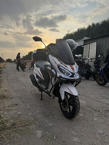 t max: Скутер Макси 0 пробег! Новый! Защиткой - Кузов спортивного стиля — 2
