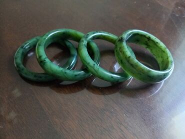 Браслеты: Браслет нефритовый at lalafo.kg — 4 Браслеты: Браслет нефритовый — 4