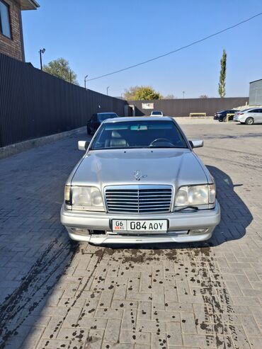срочно продам авто в связи с переездом: Mercedes-Benz W124: 1994 г., 3.2 л, Автомат, Бензин, Купе