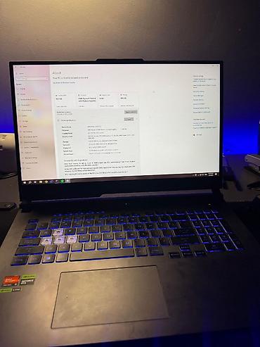 kredit noutbuklar: ASUS ROG Strix oyun noutbuku Texniki xüsusiyyətlər: - Prosessor: AMD — 7